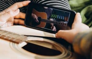 Aprende a tocar la guitarra fácilmente