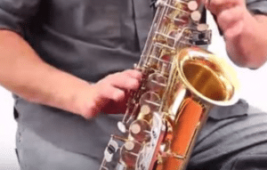 Aprende a tocar saxofón fácilmente con apps gratuitas