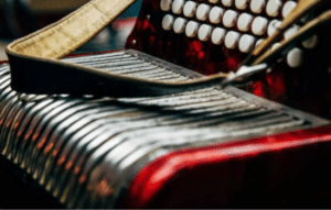 Aprende a tocar acordeón de manera gratuita