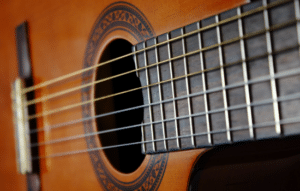 Toca guitarra fácil con estas apps