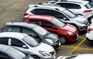 10 coches populares que más consumen combustible