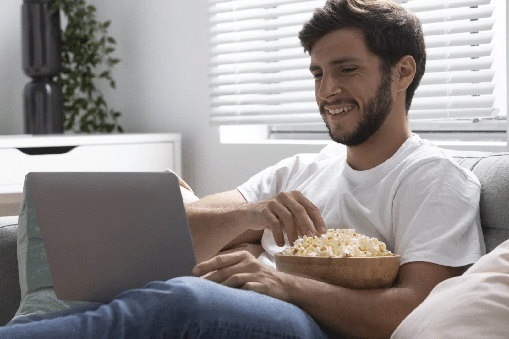 Disfruta películas y series gratis ahora!