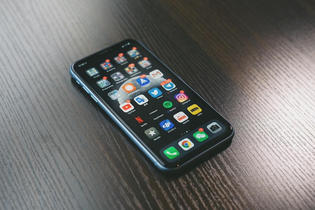 Aplicación mejorada para controlar Siri desde el móvil