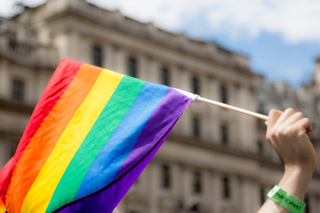 Aplicación de citas gay: guía completa para elegir segura